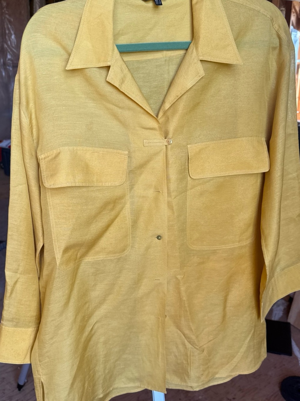 Massimo Dutti Lightweight Button-Down Shirt in Mustard Yellow